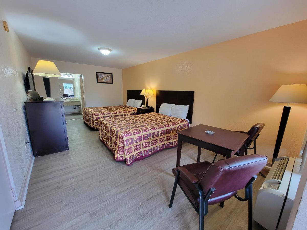 Twin Star Lodge Білоксі Екстер'єр фото